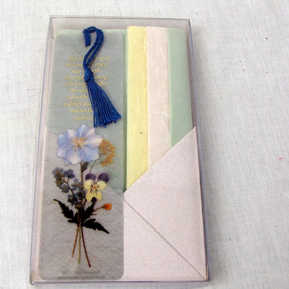 Floral Treasures Real Flower Bookmark Fiber Notes